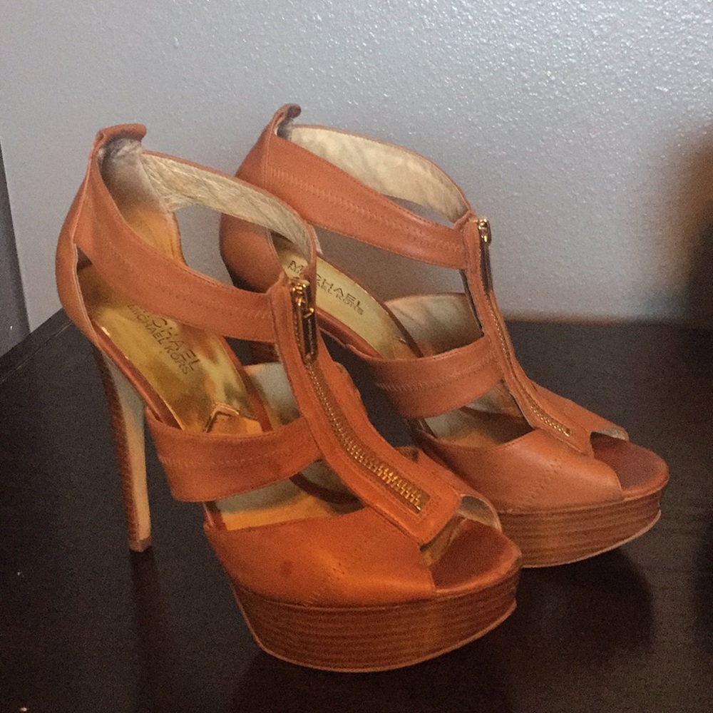 Micheal Kors heels